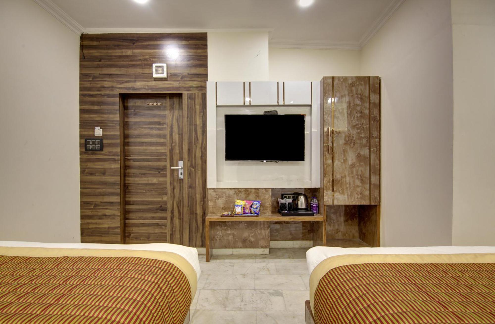 Bless Inn - Near Connaught Place Νέο Δελχί Εξωτερικό φωτογραφία