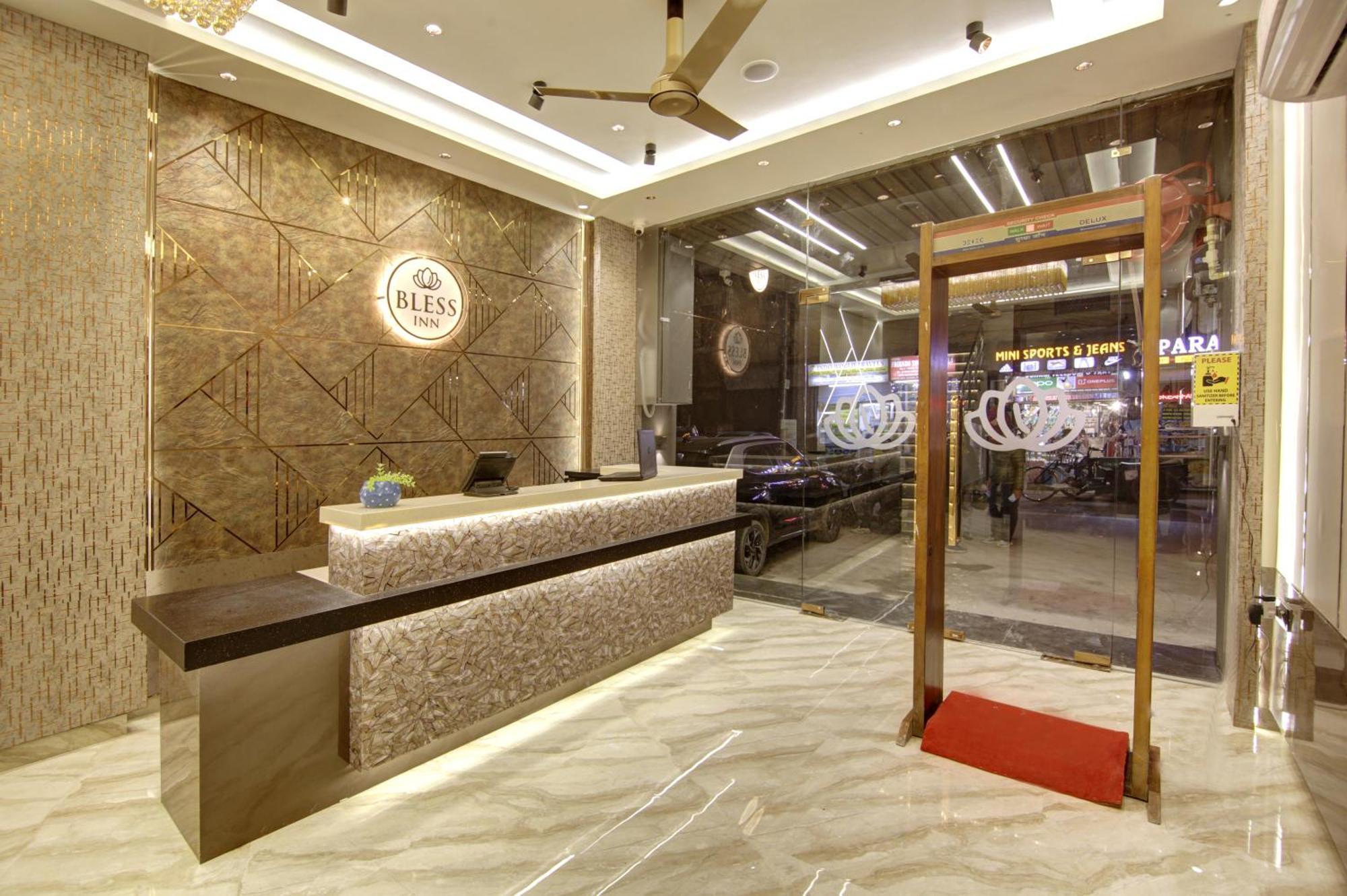 Bless Inn - Near Connaught Place Νέο Δελχί Εξωτερικό φωτογραφία