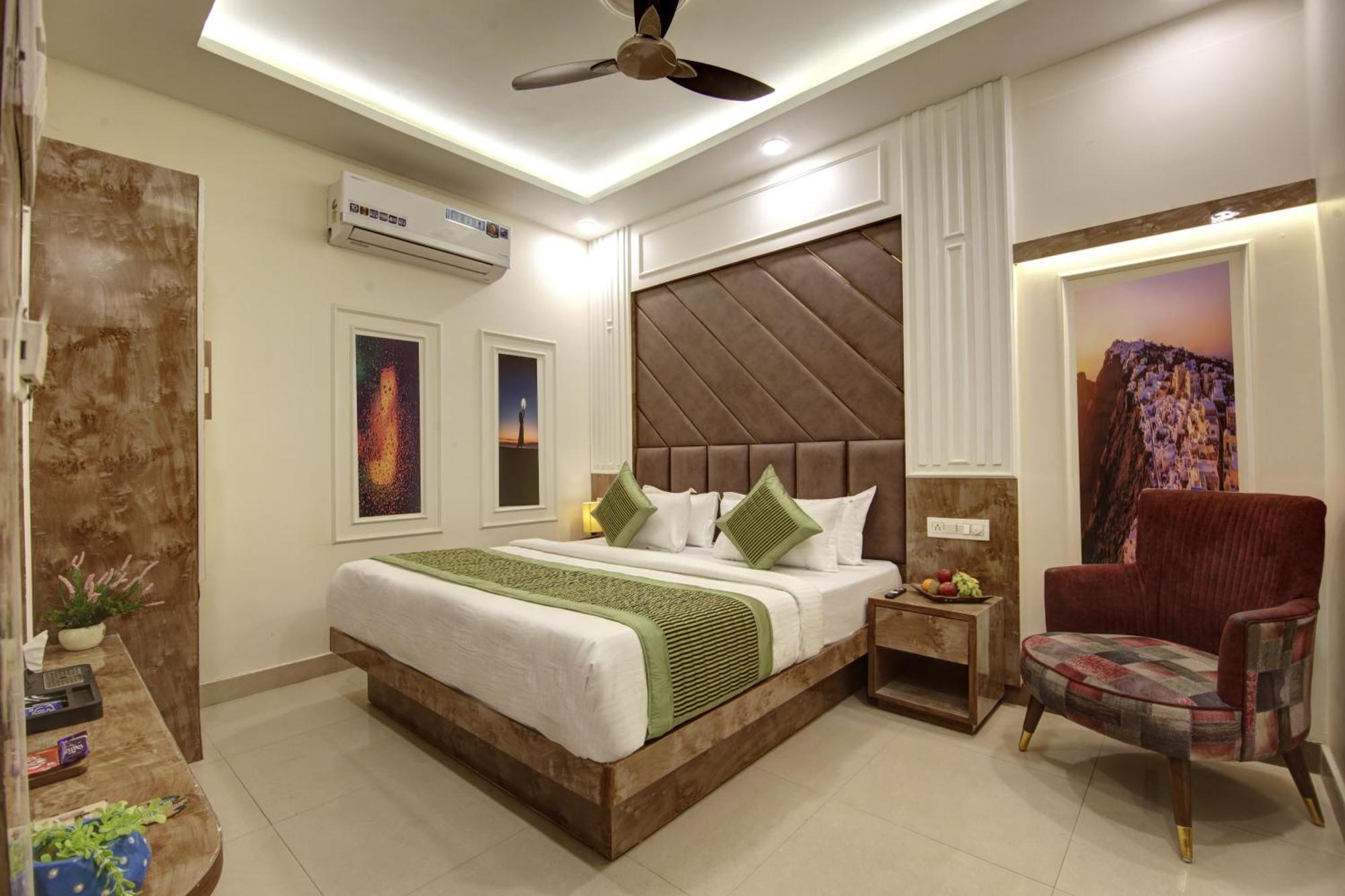 Bless Inn - Near Connaught Place Νέο Δελχί Εξωτερικό φωτογραφία