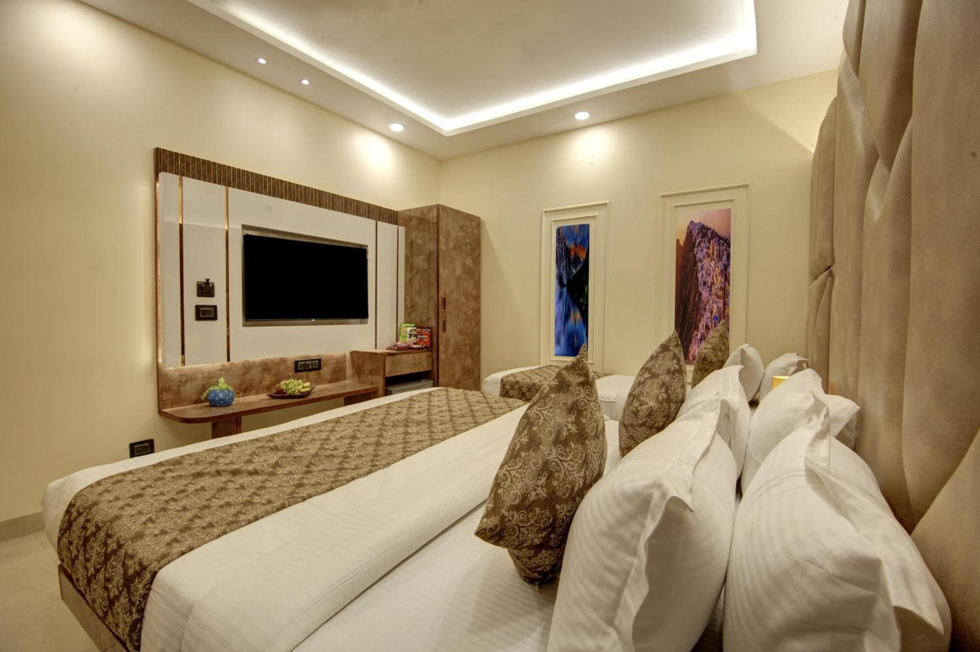 Bless Inn - Near Connaught Place Νέο Δελχί Εξωτερικό φωτογραφία