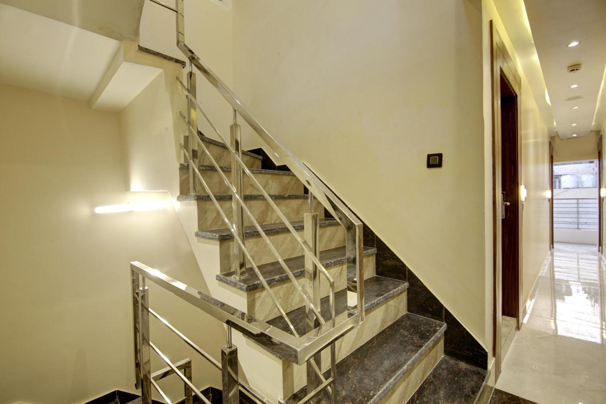 Bless Inn - Near Connaught Place Νέο Δελχί Εξωτερικό φωτογραφία