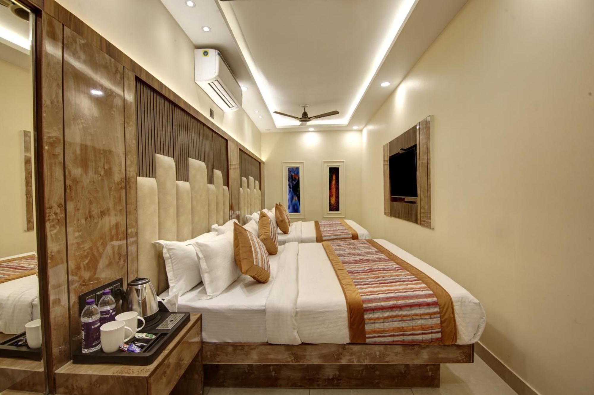 Bless Inn - Near Connaught Place Νέο Δελχί Εξωτερικό φωτογραφία