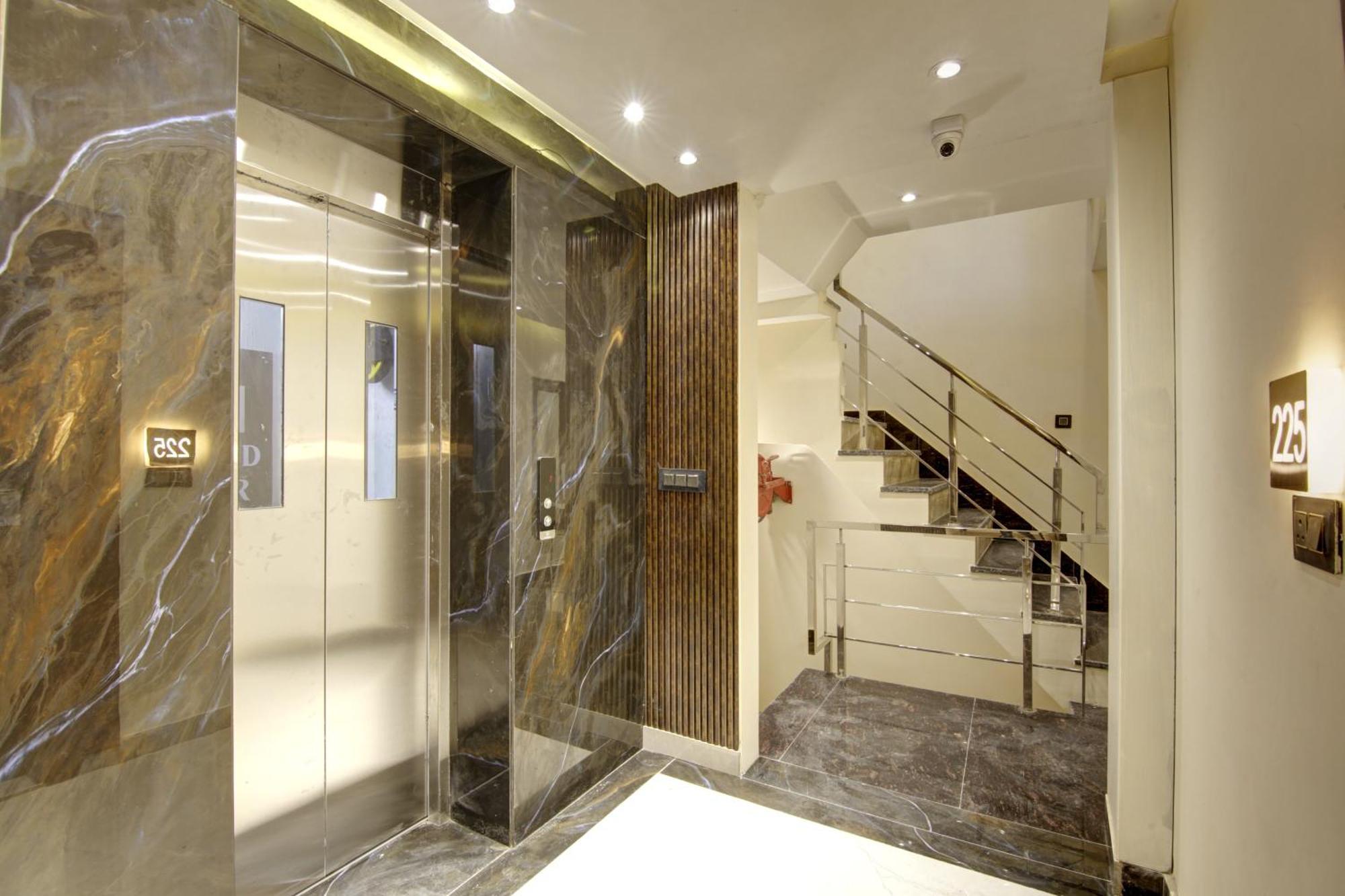 Bless Inn - Near Connaught Place Νέο Δελχί Εξωτερικό φωτογραφία