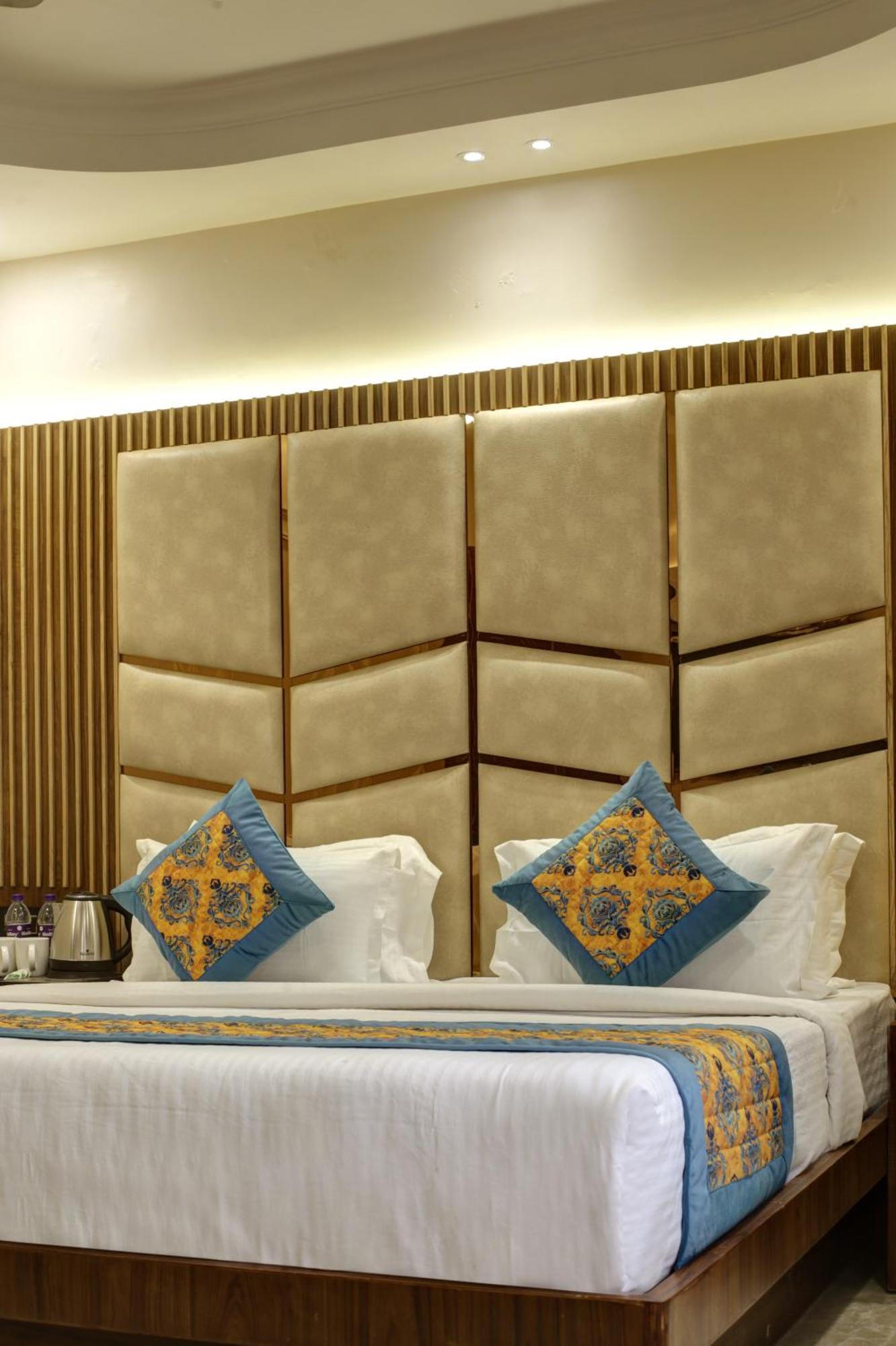 Bless Inn - Near Connaught Place Νέο Δελχί Εξωτερικό φωτογραφία