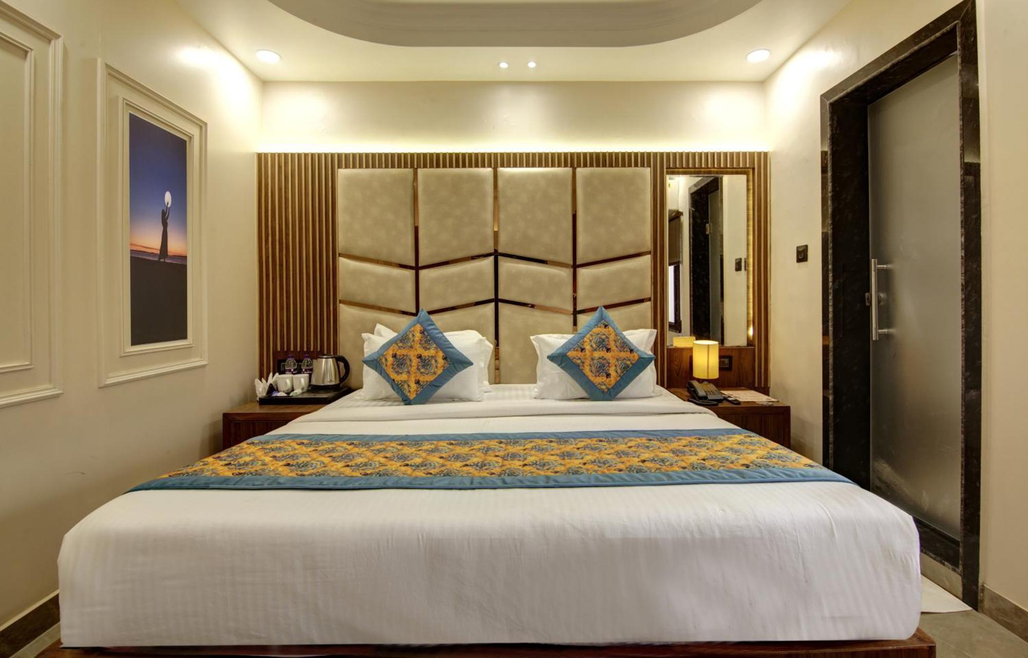 Bless Inn - Near Connaught Place Νέο Δελχί Εξωτερικό φωτογραφία
