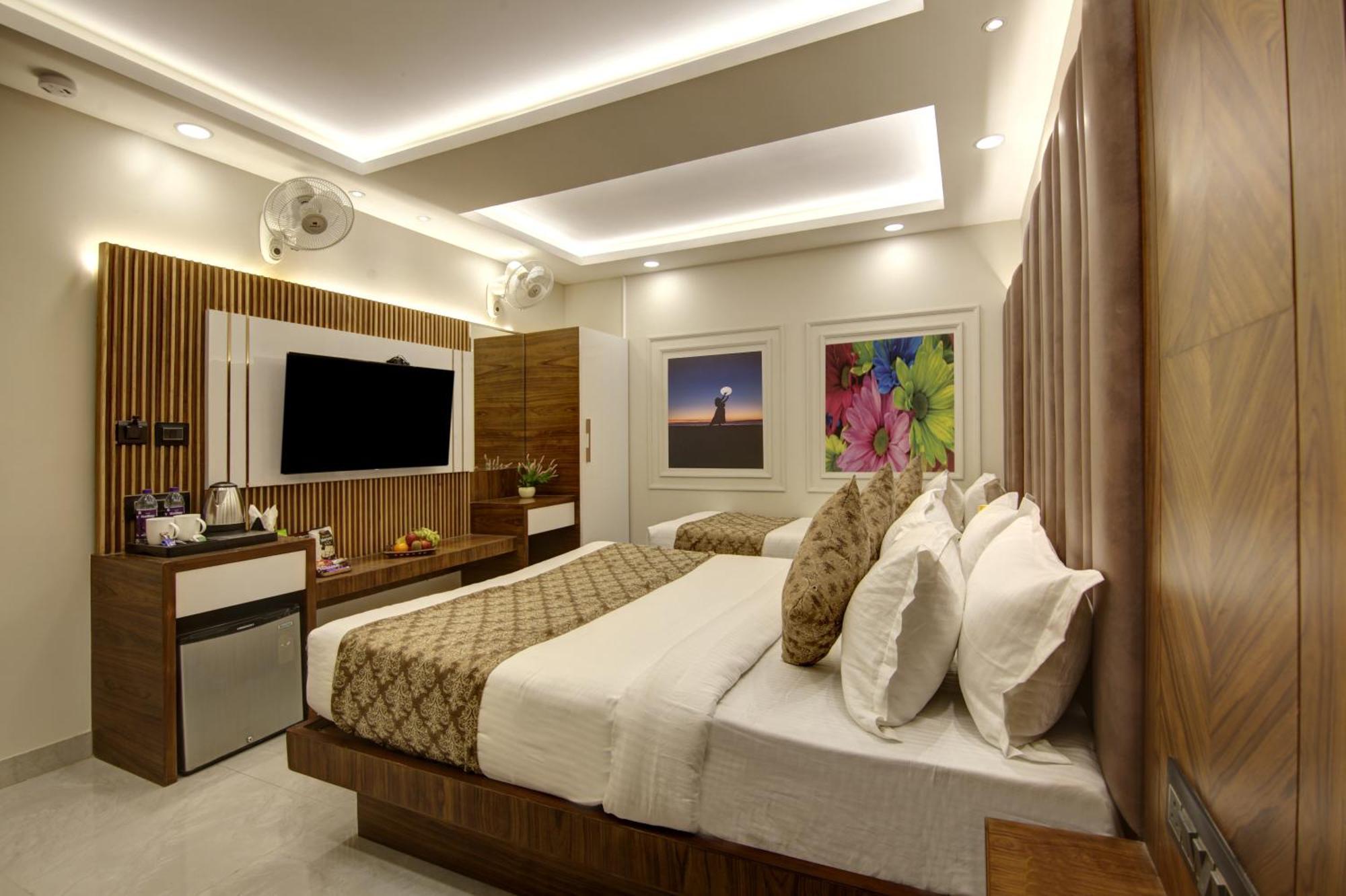 Bless Inn - Near Connaught Place Νέο Δελχί Εξωτερικό φωτογραφία