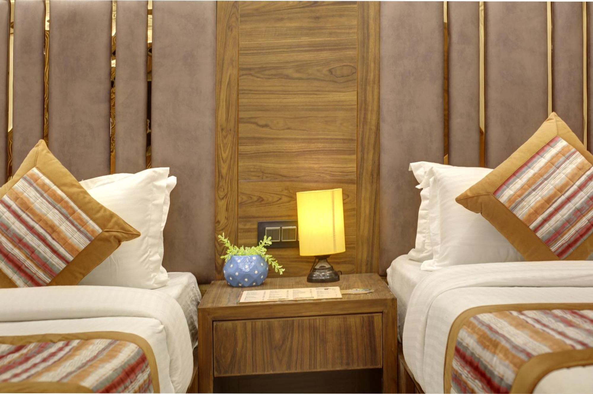 Bless Inn - Near Connaught Place Νέο Δελχί Εξωτερικό φωτογραφία